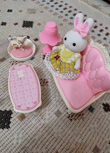 Diğer Sylvanian families uyumlu oyuncak