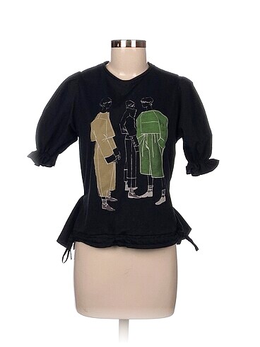 BeBe T-shirt %70 İndirimli.