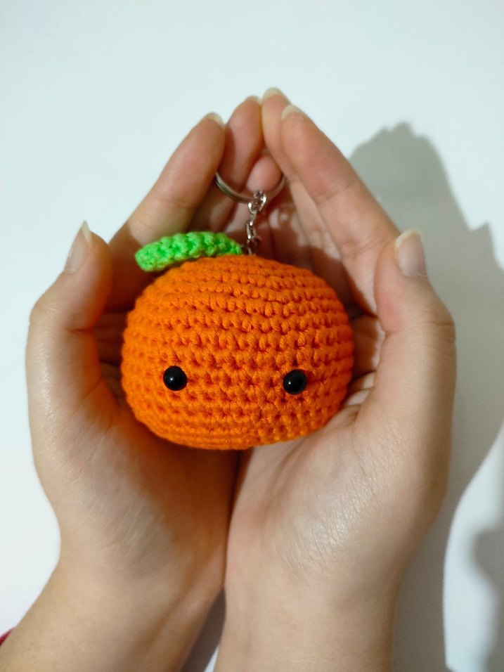 Turuncu Örgü Mandalina anahtarlık - Görsel 2