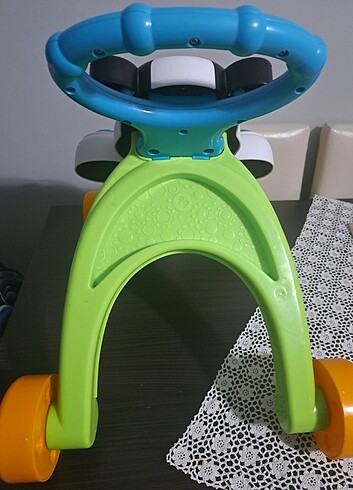 Fisher price yürüteç