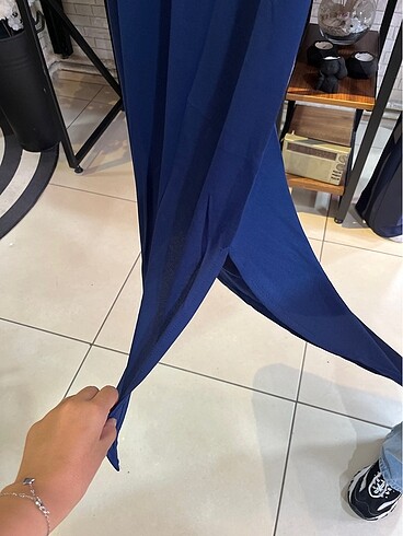 xl Beden Yırtmaçlı elbise