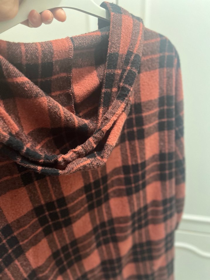 Kareli Koyu Kırmızı Kadın  kalın trençkot - Görsel 3