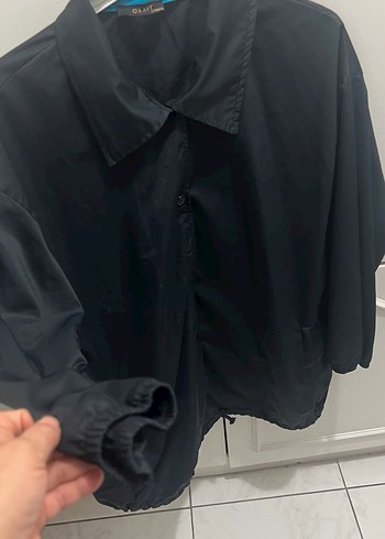 Siyah Montreál Baskılı Erkek Yağmurluk - Görsel 3