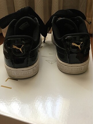 37 Beden Siyah Puma spor ayakkabı