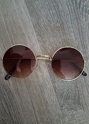 H&M kadın güneş gözlüğü