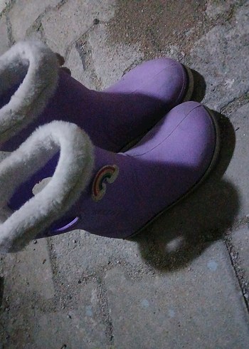 Kızlar için Mor Kürklü Bot