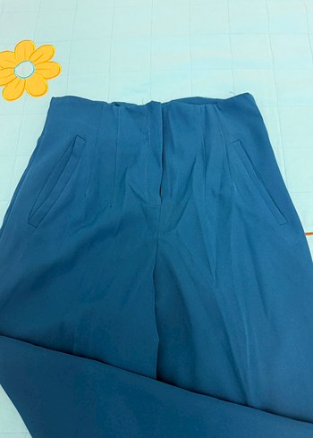 m Beden Mavi Kadın Piliseli Kumaş Pantolon