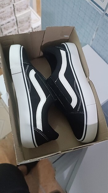 33 Beden siyah Renk Vans çocuk ayakkabı