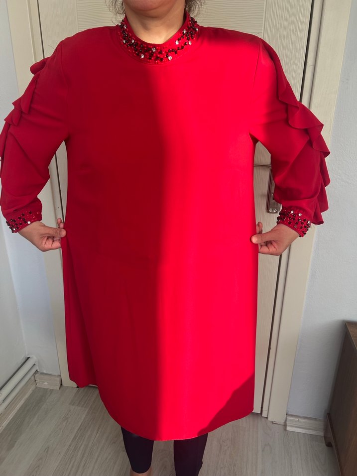 Kırmızı Uzun Kollu fırfırlı tunik elbise - Görsel 4