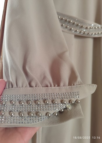 İnci Detaylı Uzun Bej Elbise - Görsel 3