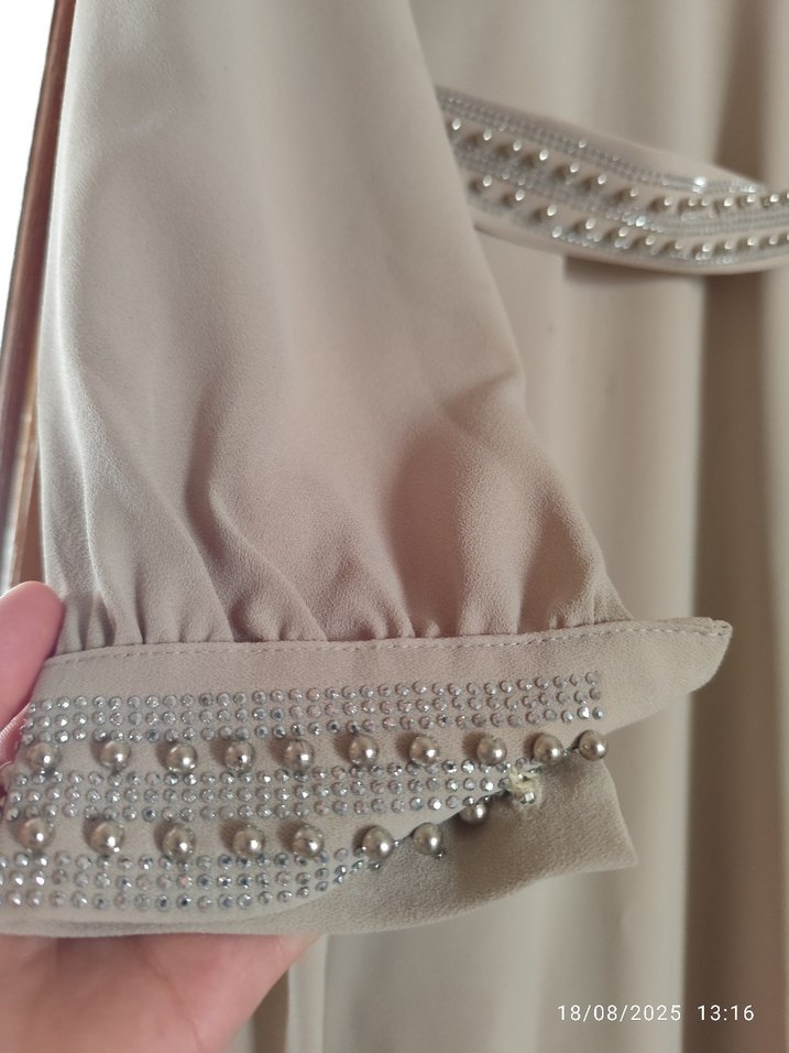 İnci Detaylı Uzun Bej Elbise - Görsel 3