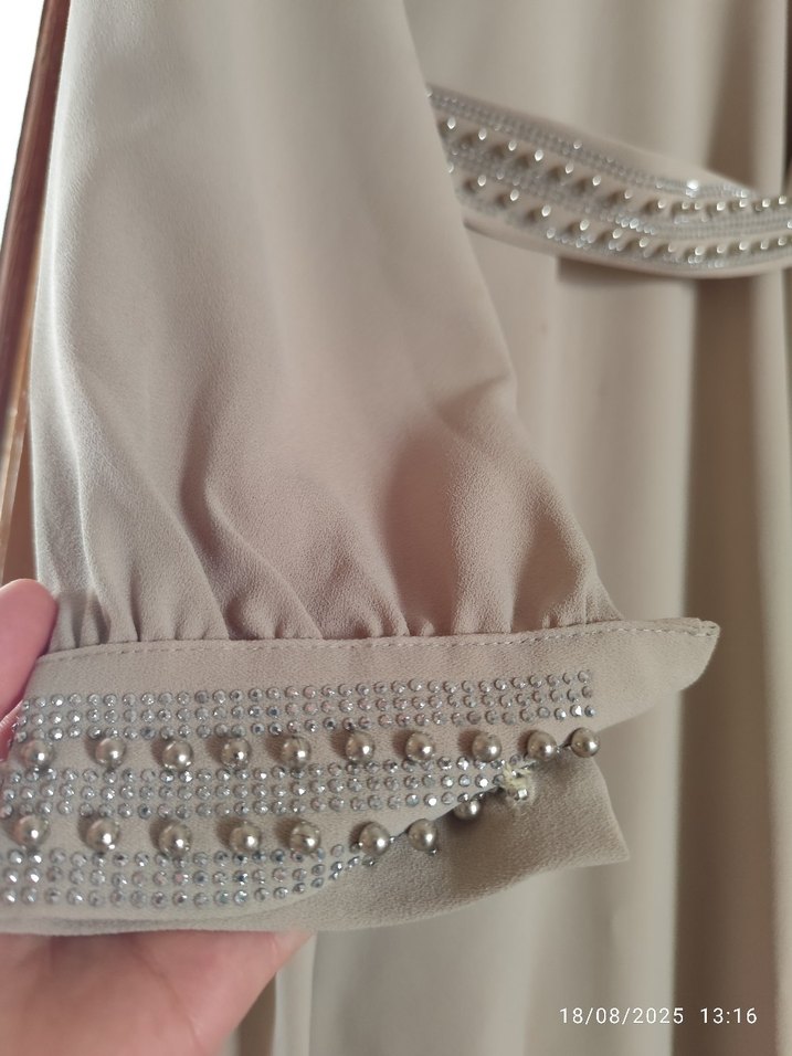 İnci Detaylı Uzun Bej Elbise - Görsel 4