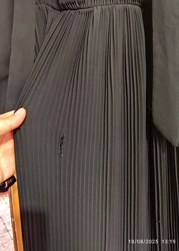 Siyah Piliseli Uzun Elbise - Görsel 4