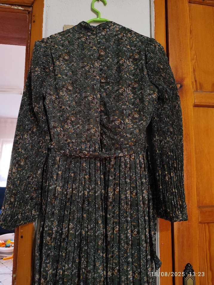 pileli Elbise - Görsel 5