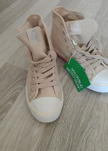 Benetton Bej Yuksek Bilekli Cocuk Sneaker Benetton