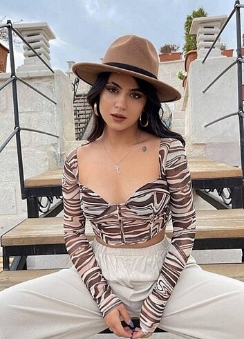 TÜL CROP