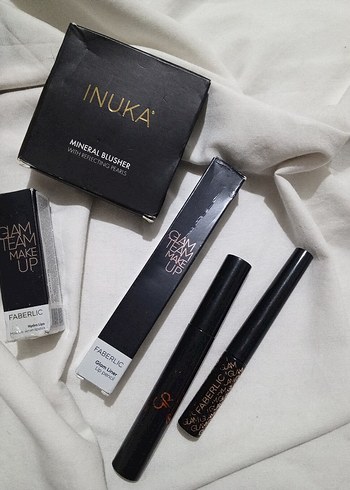 INUKA Mineral Pudra Siyah Kutuda - Görsel 2