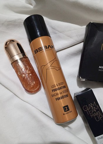 INUKA Mineral Pudra Siyah Kutuda - Görsel 3