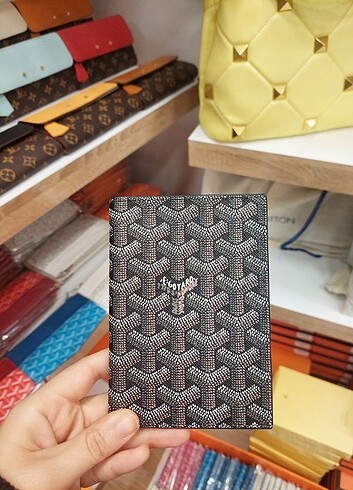 MAİSON GOYARD PASAPORTLUK 