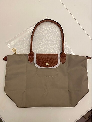 Longchamp Camel Medium