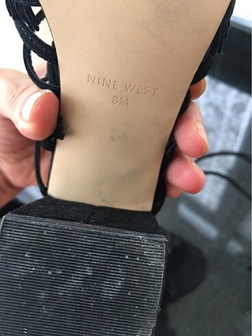 39 Beden Nine West 8M numaralı