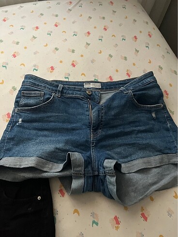 Bershka Şort