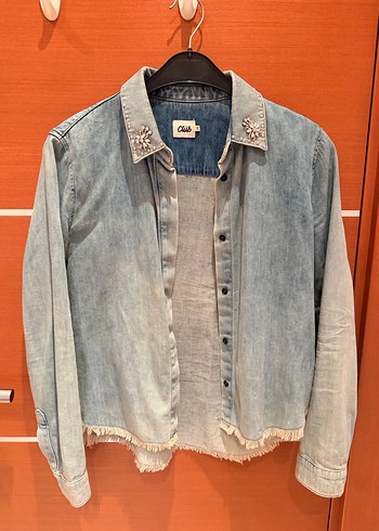 Beymen Club XS Yakası Taşlı Denim Gömlek
