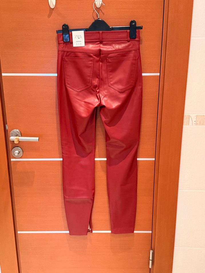 Zara S Kırmızı Suni Deri Pantolon - Görsel 5
