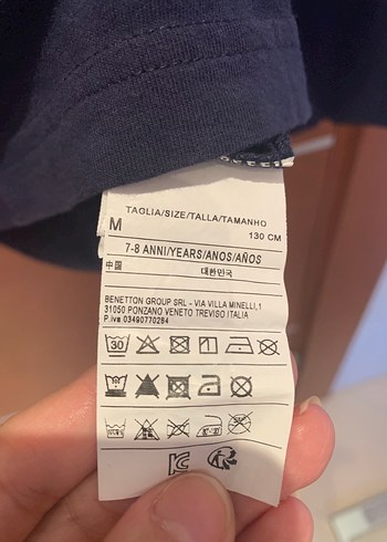 7 Yaş Beden mavi Renk Benetton 7-8 yaş Pullu Surat T-shirt