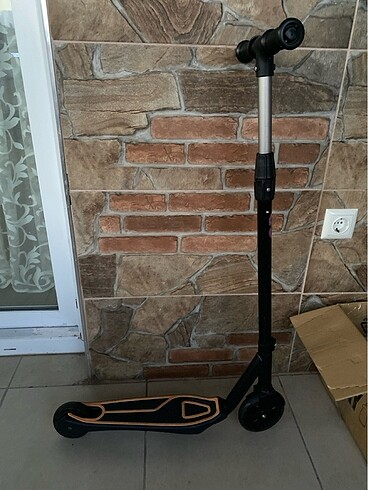 Toyzz Shop Işıklı Scooter