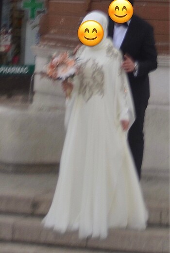 Uçuş uçuş işlemeli tesettür gelinlik - Görsel 2