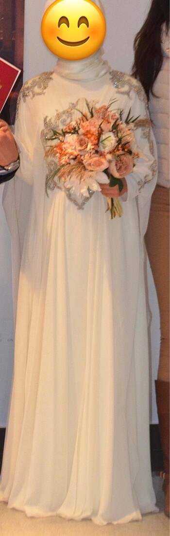 Uçuş uçuş işlemeli tesettür gelinlik - Görsel 6