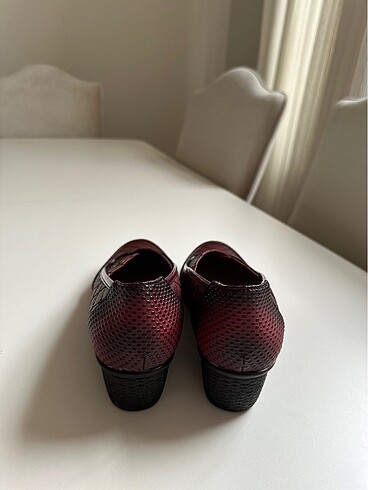 38 Beden bordo Renk Bordo suni deri babet