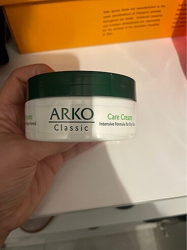 Diğer Arko Classic bakim krem