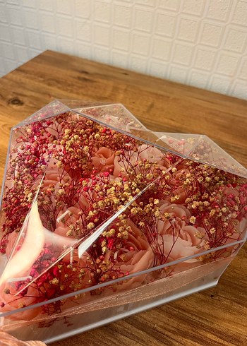 Çiçek Desenli Kalp Şeklinde Mum - Görsel 3