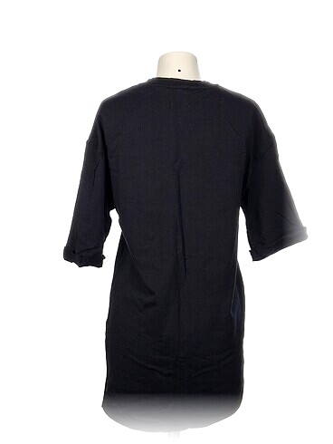 m Beden Bershka Sweatshirt %70 İndirimli.
