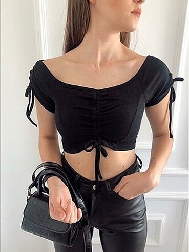 Siyah crop