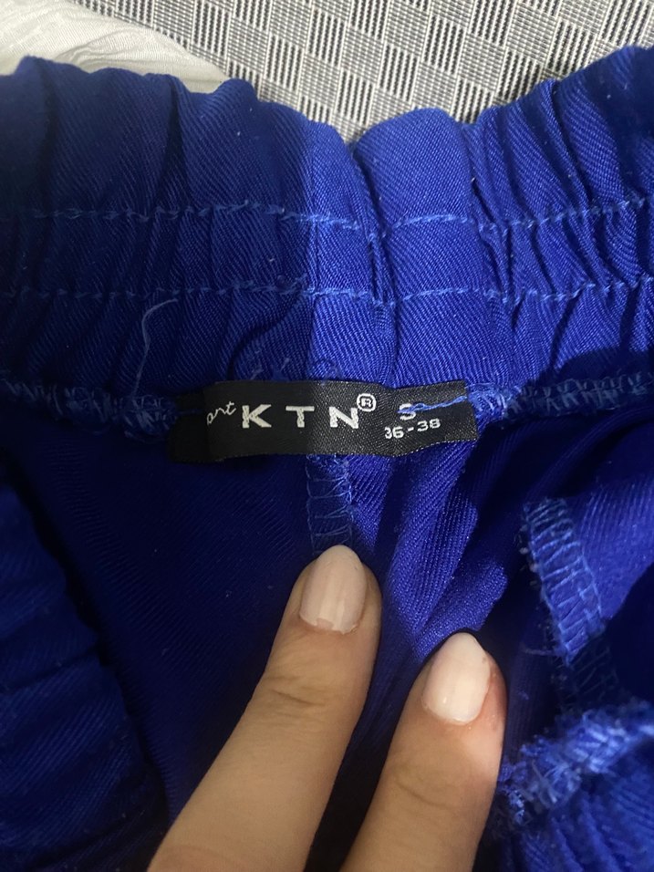 Kadın Mavi Rahat Kesim Midi Kumaş Pantolon - Görsel 4