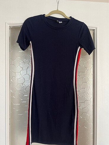 H&M Divided spor elbise