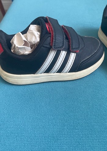 Adidas 25 numaraErkek Çocuk Siyah Cırt Cırtlı Spor Ayakkabı