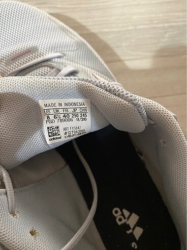 39,5 Beden Orijinal Adidas spor ayakkabısı