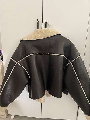 s Beden Pull bear mont