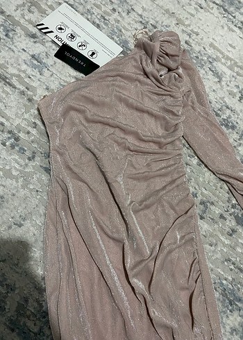 Tek Omuz Pudra Işıltılı Mini Abiye Elbise - Görsel 3