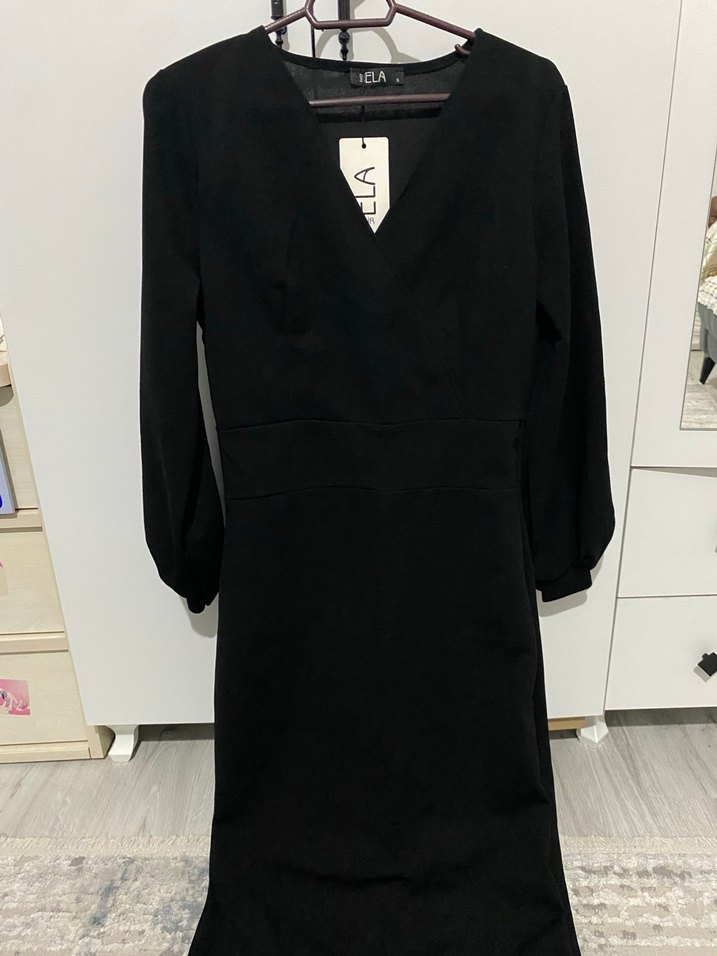 Siyah Uzun V Yaka Elbise - Görsel 2