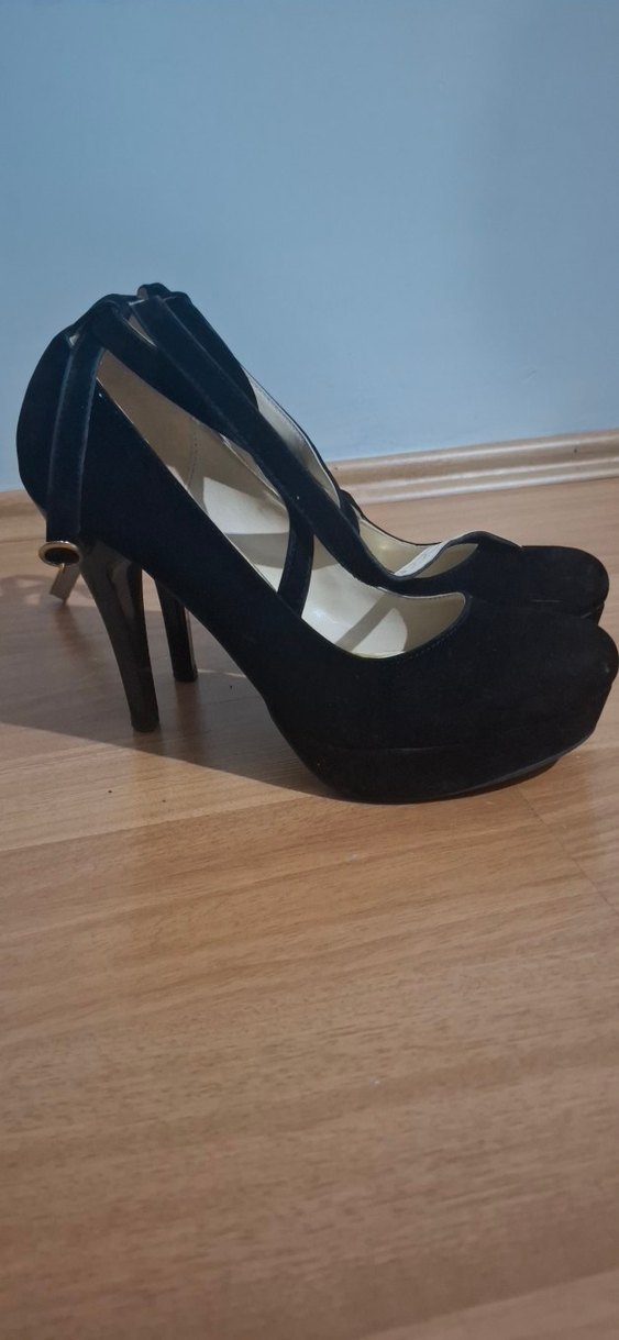 Siyah ayakkabı - Görsel 2