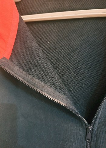 Nakış Detaylı Kapüşonlu Fermuarlı Kalın mont hırka - Görsel 3