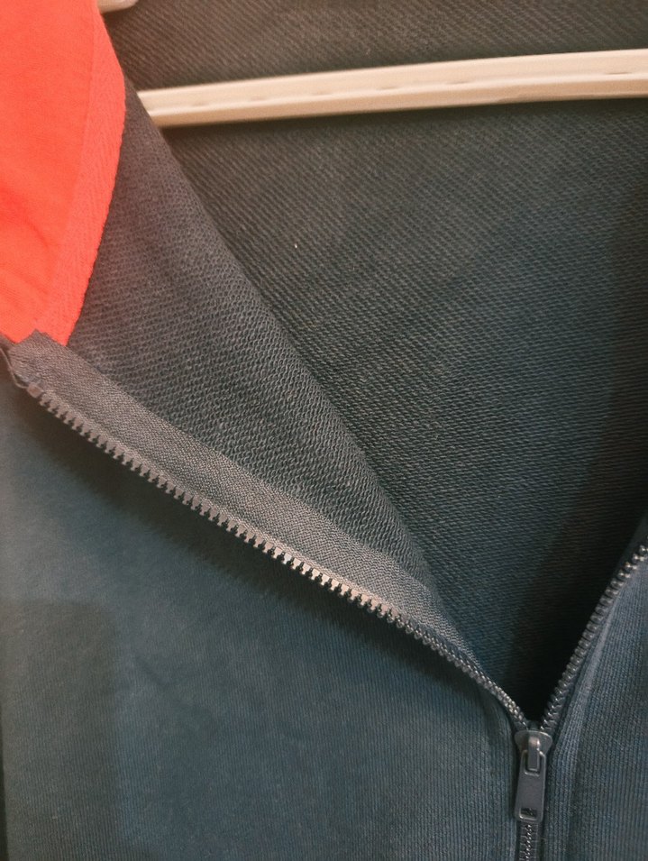 Nakış Detaylı Kapüşonlu Fermuarlı Kalın mont hırka - Görsel 3