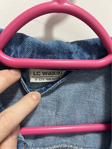 LC Waikiki Kız çocuk kot ceket