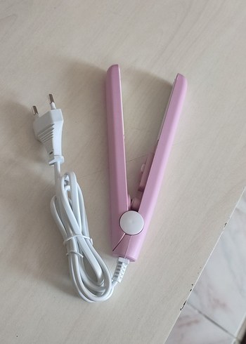 Beden Pembe Pastel Saç Düzleştirici 160°C 20W