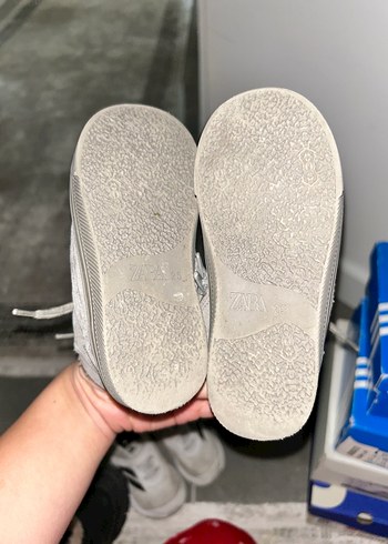 25 Beden Gri Erkek Bebek Botları Velcro Bağcıklı